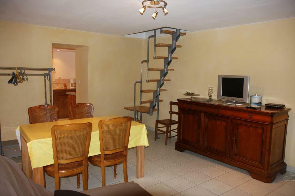 Les Jehans Apartment Chateauroux-les-Alpes